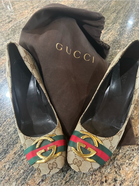 Gucci Shoes - Gucci Beige Monogram Canvas Pumps with Green-Red Web and Gold GG